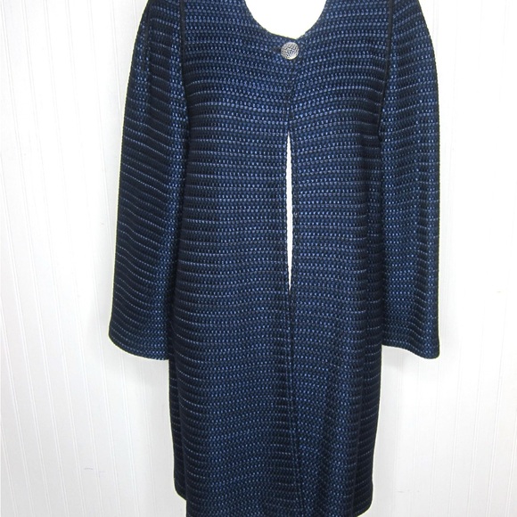 St. John Jackets & Blazers - St. John Tweed Jacket Size 14